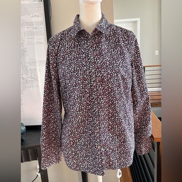 Floral Navy Button-Up Blouse - Picture 3 of 5